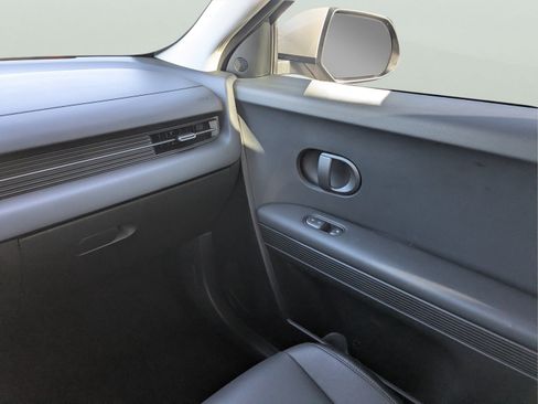 Used 2025 Hyundai Ioniq 5 SEL RWD image 16