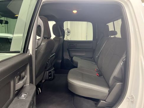 Used 2024 RAM 3500 Tradesman w/ Chrome Appearance Group AWD/4WD image 22