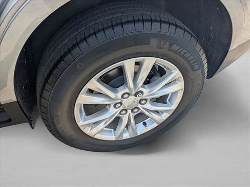 Used 2024 Cadillac XT5 Luxury FWD image 21