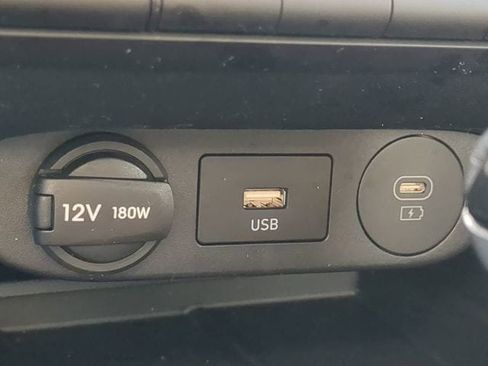 Certified 2025 Hyundai Elantra Sport image 19