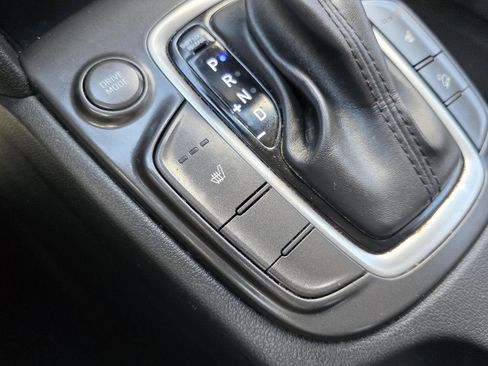 Used 2019 Hyundai Kona Limited FWD image 17