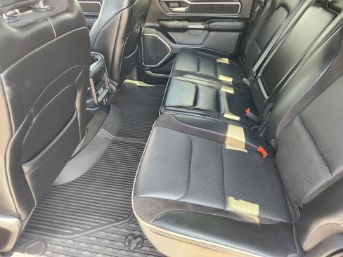 Used 2024 RAM 1500 Laramie AWD/4WD image 31