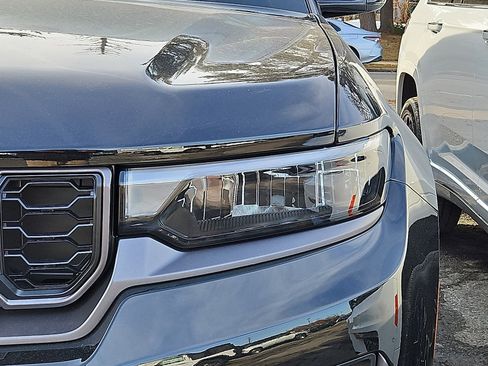 New 2026 Jeep Grand Cherokee Altitude AWD/4WD image 4