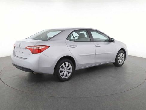 Used 2016 Toyota Corolla LE FWD image 5