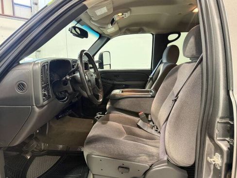 Used 2007 GMC Sierra 2500 SLE w/ Heavy-Duty Power Package image 15