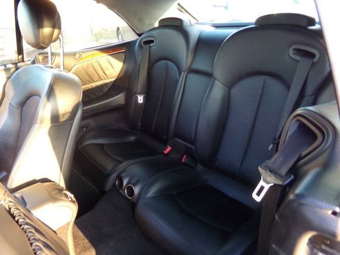 Used 2009 Mercedes-Benz CLK 550 Cabriolet w/ Premium I Pkg image 22