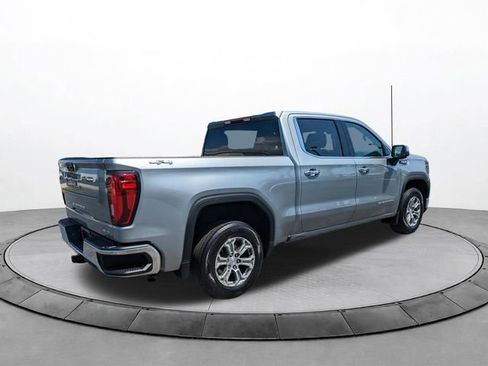Used 2024 GMC Sierra 1500 SLT AWD/4WD image 4