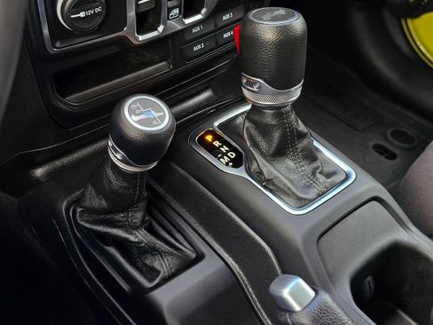 Used 2023 Jeep Wrangler Unlimited Sport AWD/4WD image 24