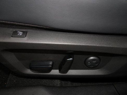 New 2025 Mitsubishi Outlander SEL Black Edition image 18