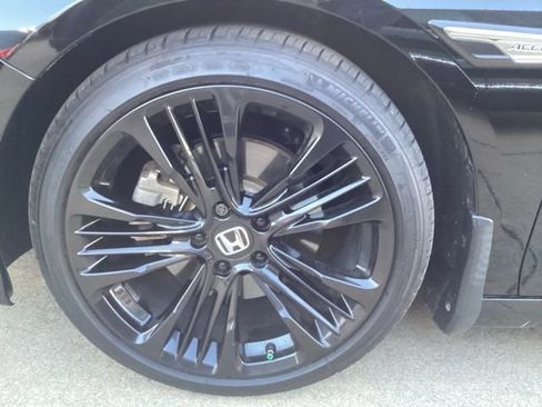 Used 2019 Honda Accord Sport image 4