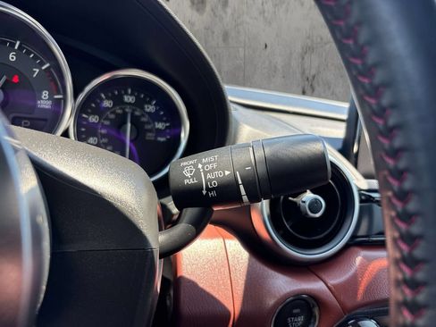 Used 2019 MAZDA MX-5 Miata RF Grand Touring RWD image 27