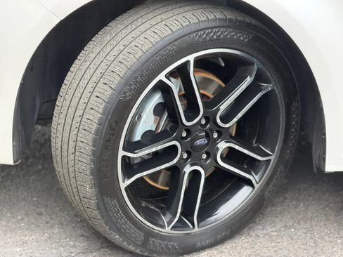 Used 2013 Ford Flex SEL FWD image 12