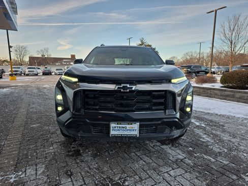 Used 2025 Chevrolet Equinox ACTIV w/ Safety and Technology Package image 9