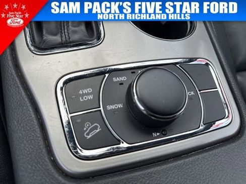 Used 2020 Jeep Grand Cherokee Limited image 10