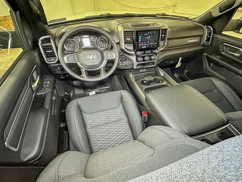 New 2026 RAM 1500 Big Horn AWD/4WD image 9