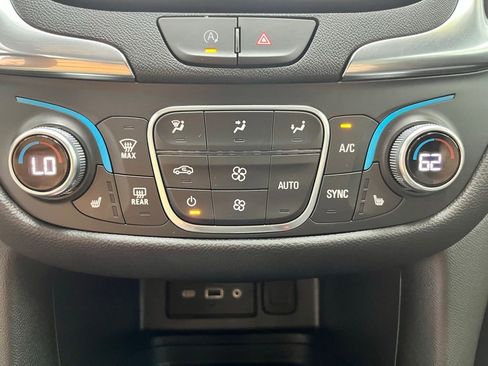Used 2023 Chevrolet Equinox LT AWD/4WD image 26