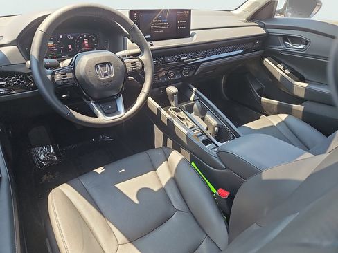 Certified 2025 Honda Accord Touring image 11