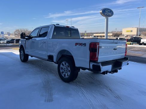New 2026 Ford F250 Lariat w/ Lariat Ultimate Package image 4