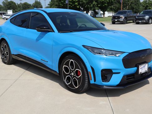 Used 2021 Ford Mustang Mach-E GT image 4