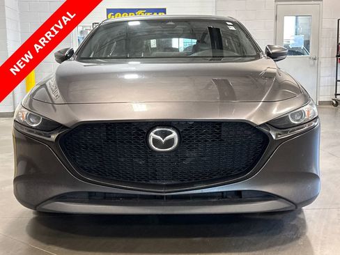 Used 2019 MAZDA MAZDA3 AWD Hatchback image 2