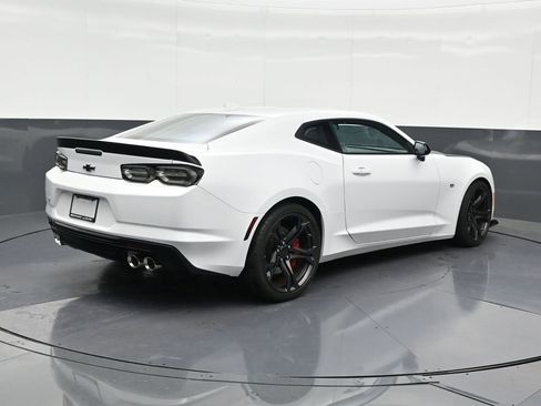 Used 2019 Chevrolet Camaro SS image 5