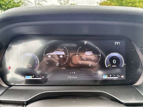 Used 2021 Jeep Grand Cherokee L Limited AWD/4WD image 10