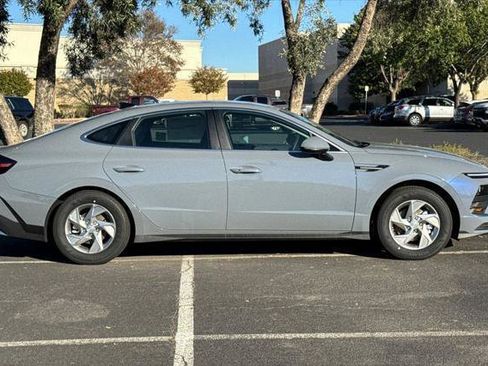 New 2026 Hyundai Sonata SE image 3