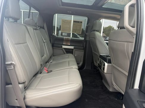 Used 2018 Ford F150 Lariat w/ Equipment Group 502A Luxury AWD/4WD image 17