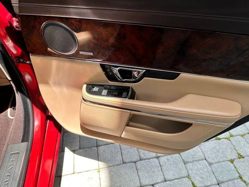 Used 2014 Jaguar XJ L Portfolio RWD image 79