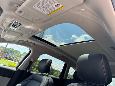 New 2025 Lincoln Nautilus Premier w/ Equipment Group 102A image 36