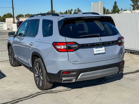 New 2025 Honda Pilot Elite image 7