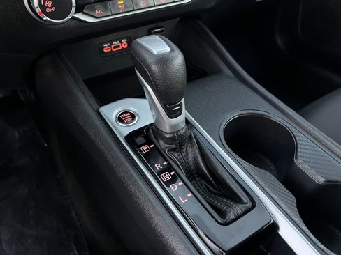 Used 2025 Nissan Altima 2.5 SV image 46