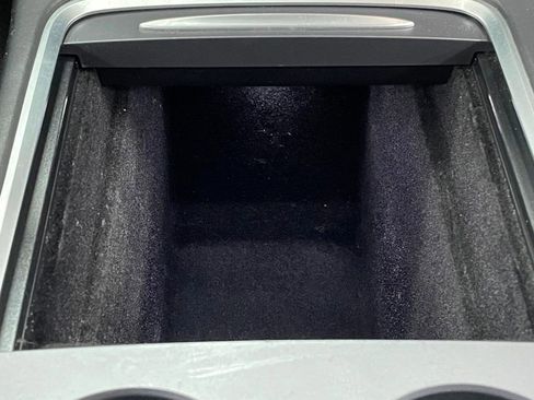 Used 2021 Tesla Model 3 Performance image 41