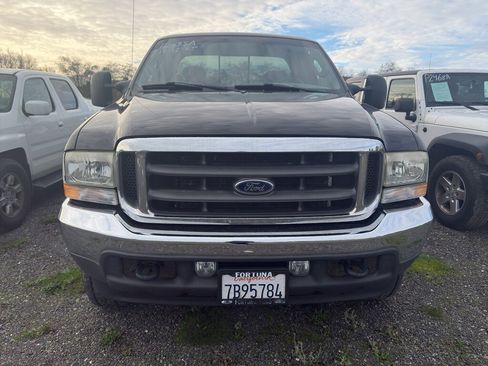 Used 2003 Ford F350 image 2