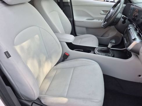 Used 2025 Hyundai Kona SEL AWD/4WD image 34