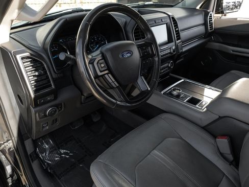 Used 2019 Ford Expedition Limited w/ Special Edition Package RWD image 3