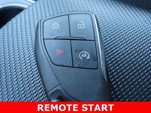 Used 2025 Chevrolet Equinox LT image 36