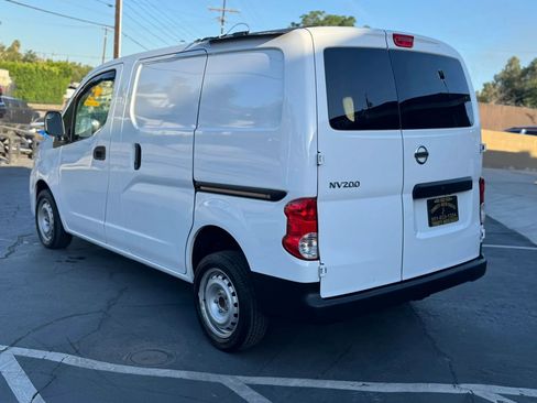 Used 2021 Nissan NV200 S w/ Back Door Glass Package image 5