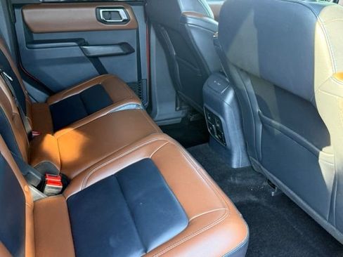 Used 2024 Ford Bronco Outer Banks w/ Sasquatch Package AWD/4WD image 27