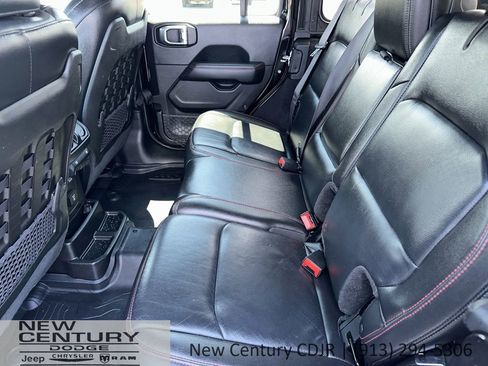 Used 2018 Jeep Wrangler Unlimited Rubicon image 17