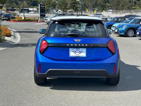 New 2026 MINI Cooper S FWD image 4