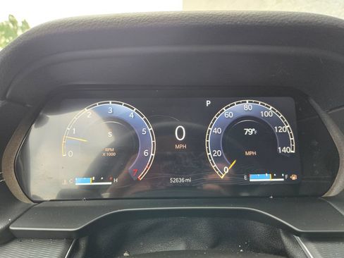 Used 2023 Jeep Grand Cherokee Laredo w/ Luxury Tech Group I AWD/4WD image 18