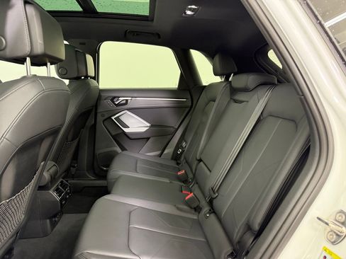 Certified 2025 Audi Q3 2.0T Premium image 14