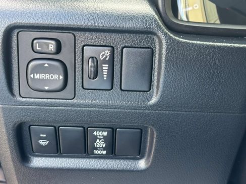 Used 2016 Toyota 4Runner SR5 RWD image 13