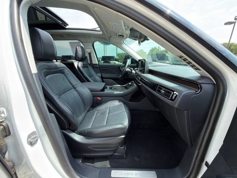 Used 2025 Lincoln Aviator Reserve w/ Jet Appearance Package AWD/4WD image 10