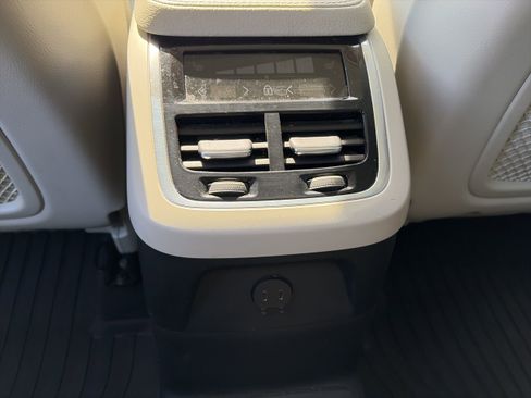 Used 2021 Volvo XC90 T8 Inscription Expression image 15