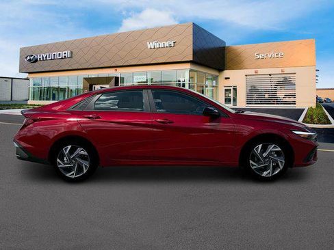 New 2025 Hyundai Elantra Sport FWD image 9