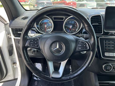 Used 2017 Mercedes-Benz GLS 550 4MATIC image 34
