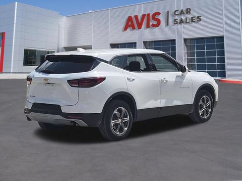 Used 2025 Chevrolet Blazer LT FWD image 6