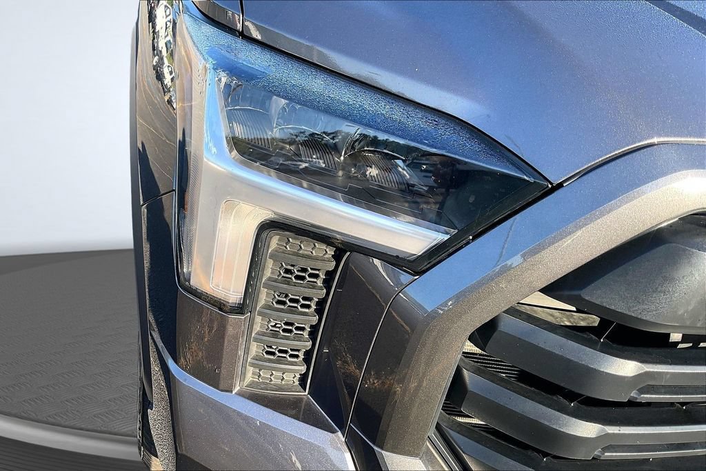 Used 2025 Toyota Tundra SR5 w/ SR5 Convenience Package AWD/4WD image 33